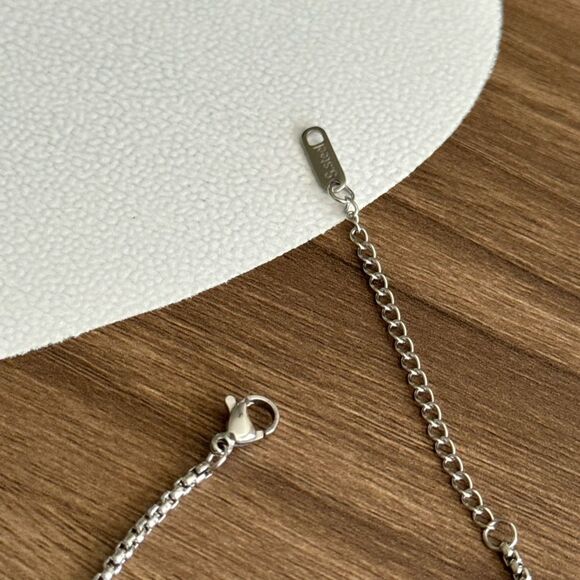 Minimalist Chain Bracelet Q67 - Picture 3 of 5